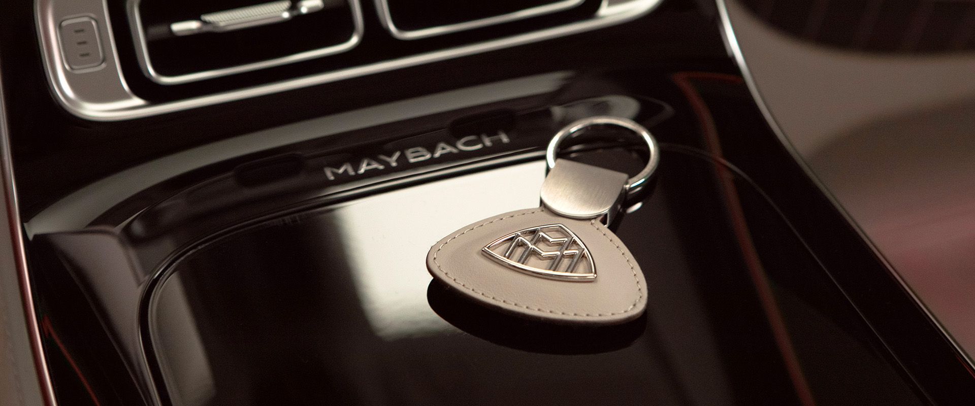 Exklusive MAYBACH keychains | Handcrafted in Germany