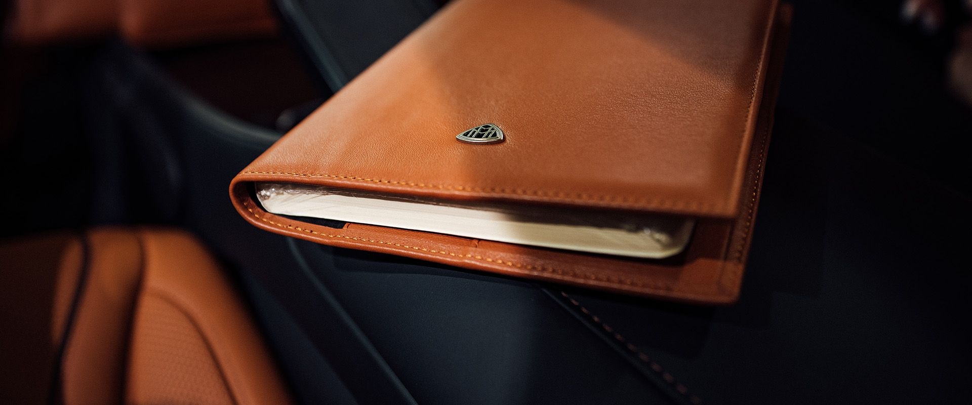 MAYBACH Icons of Luxury Exclusive Accessories Made in Germany